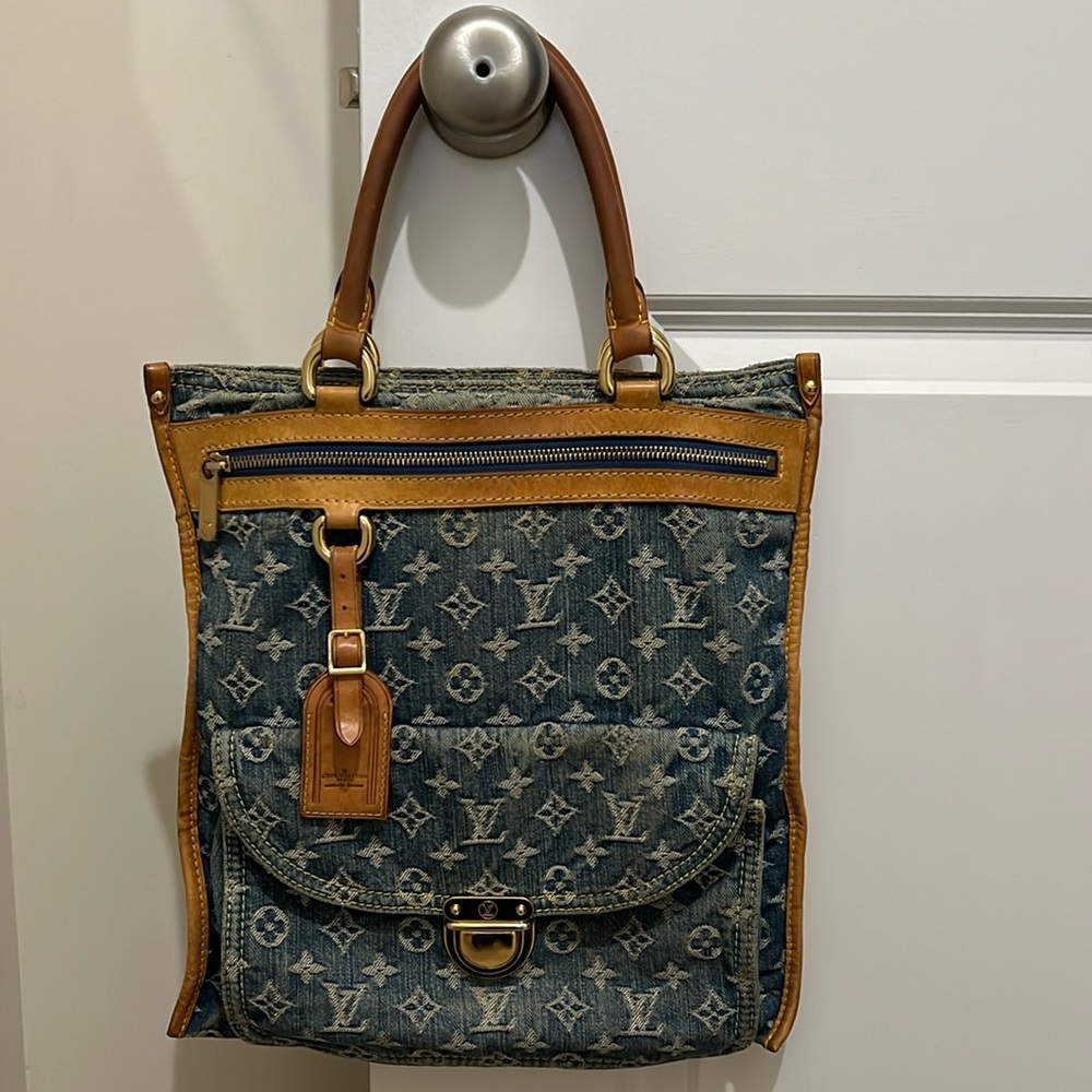 Louis Vuitton Denim Sac Plat Bag-EUC - Picture 3 of 16